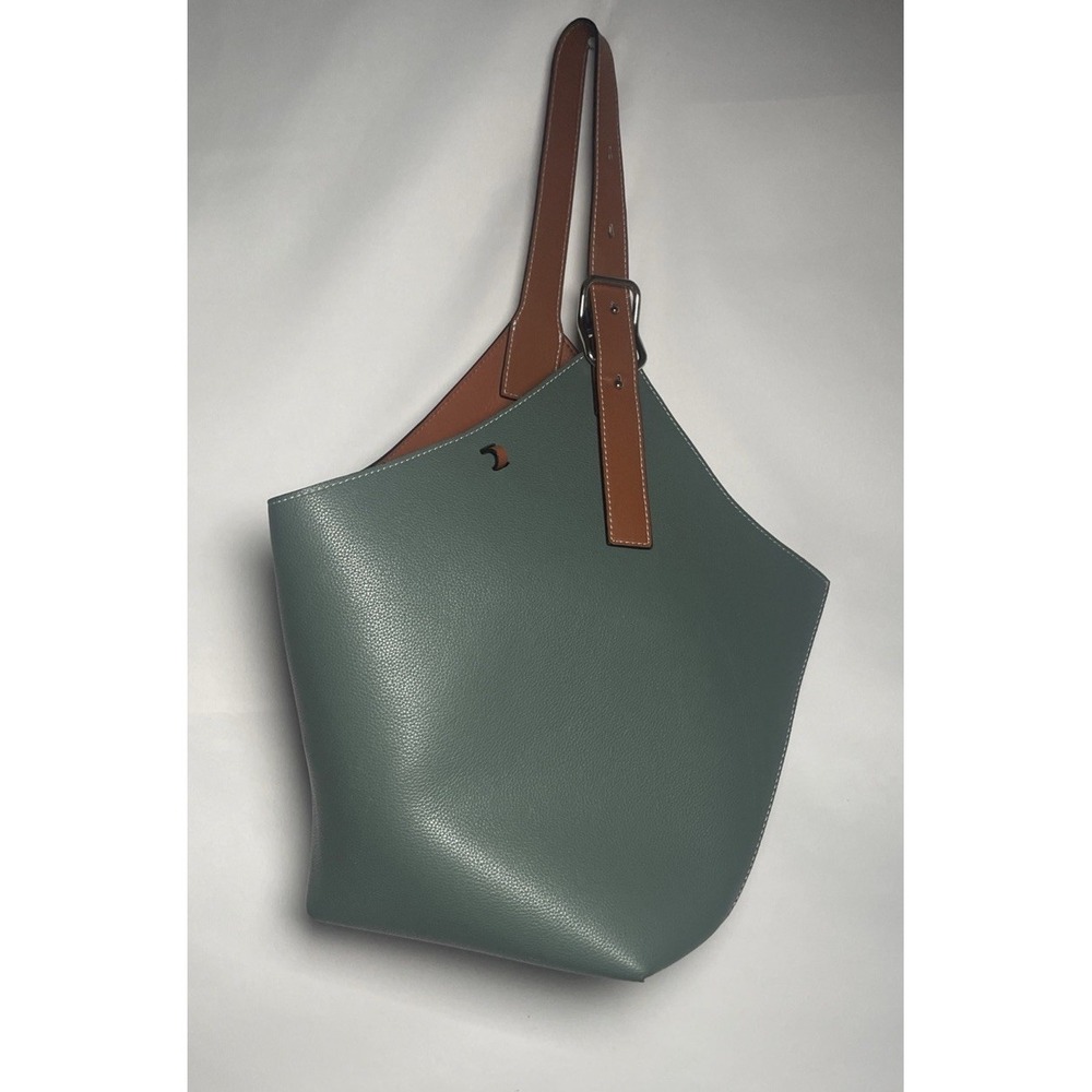 MDBM Maison de Beaute Marseilles Cholet Bucket Bag without tag.